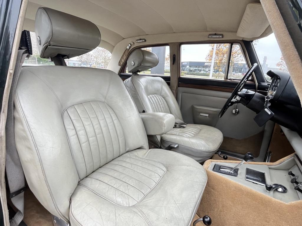 Rover Onbekend p5b 3.5 litre v8 saloon automatic