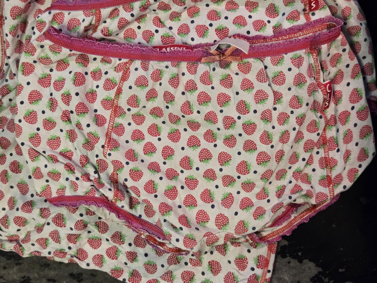 Ondergoed setje Claesen's : Hemd + 3 onderbroeken Maat 128-134