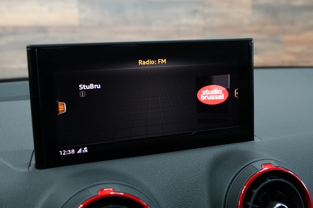 Audi Q2 sq2 2.0 tfsi quattro | 450 pk | pano | led | camera |
