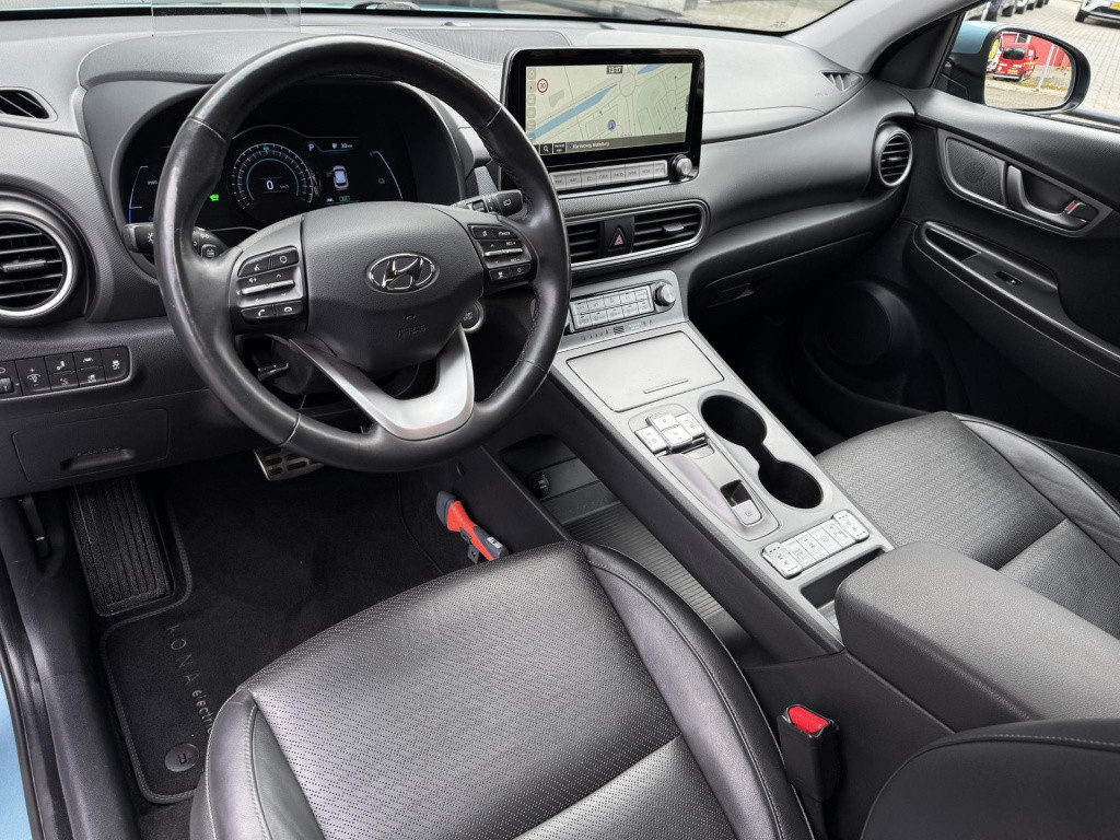 Hyundai Kona ev premium 64 kwh soh 95%, incl. accucertificaat!