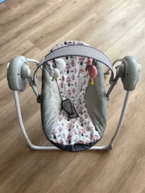 Wipstoel + Babywieg + Babynestje + Luieremmer