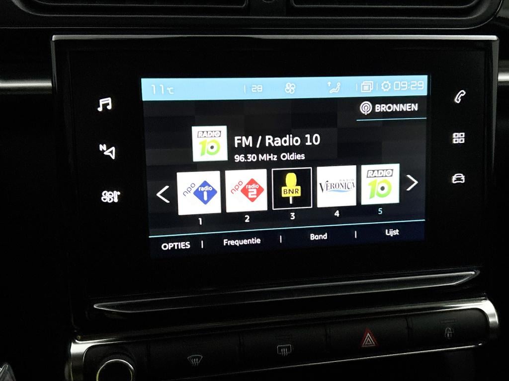 Citroen C3 110 pk shine | rijklaar | camera | navigatie | 17" lmv |