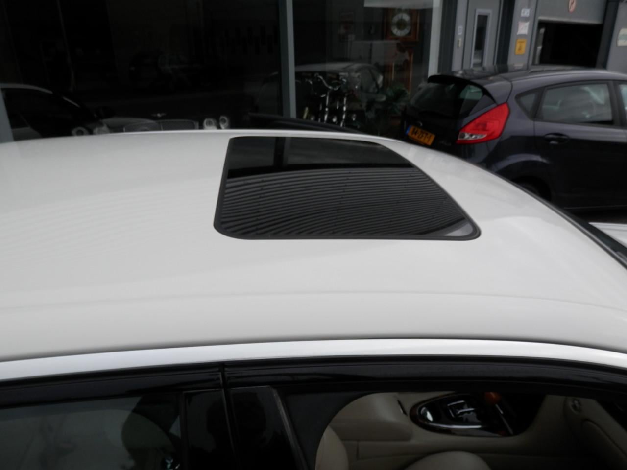 Auto Garant Biedt Aan: Jaguar XJR 4.2 S/C