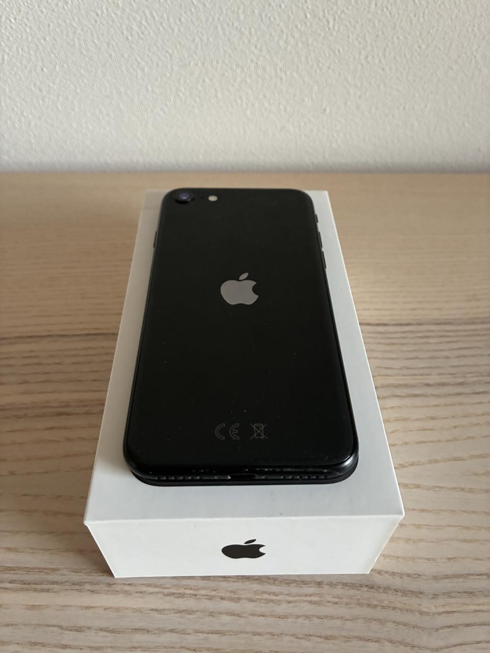 IPhone SE (2020). 128 GB.