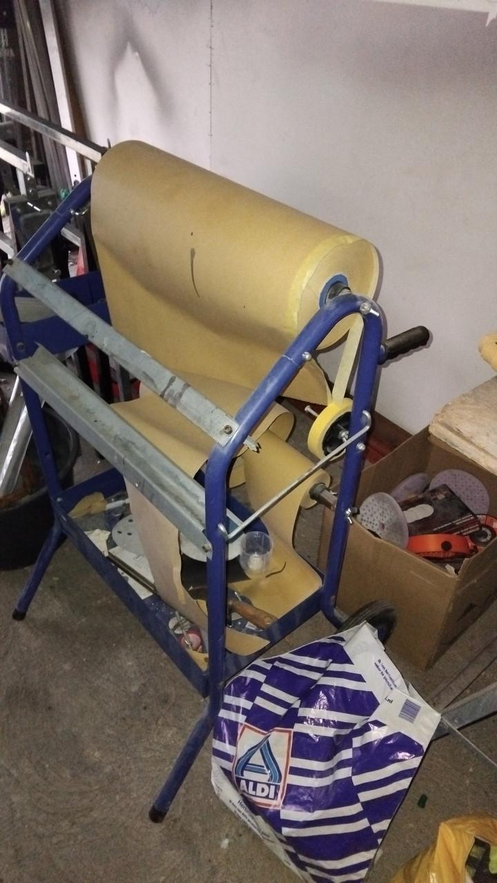 Papier  houder voor afplak papier spuitwerk 3 maten papier