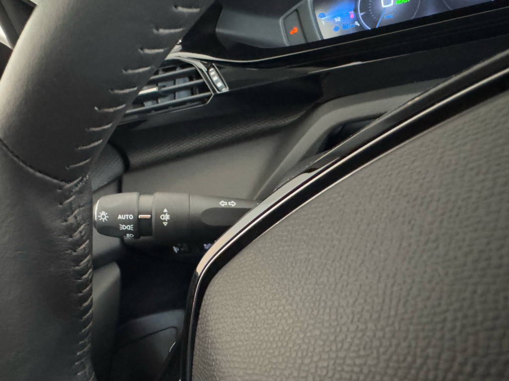 Peugeot 308 1.6 plug-in hybrid 180 active pack business