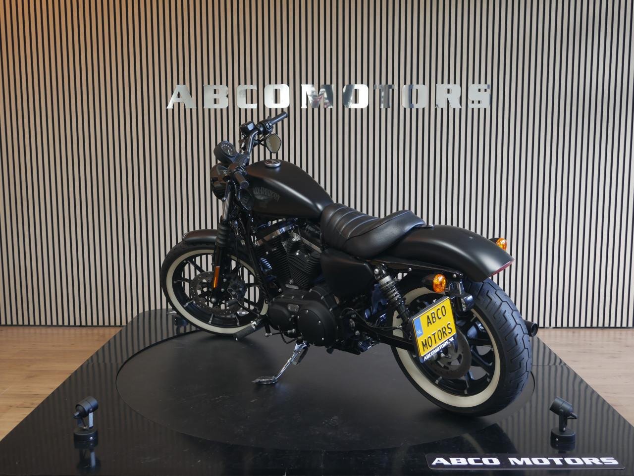 HARLEY-DAVIDSON SPORTSTER IRON XL 883 N