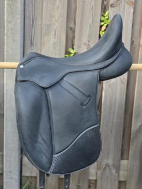 Wintec Isabell Werth HART dressuurzadel te koop