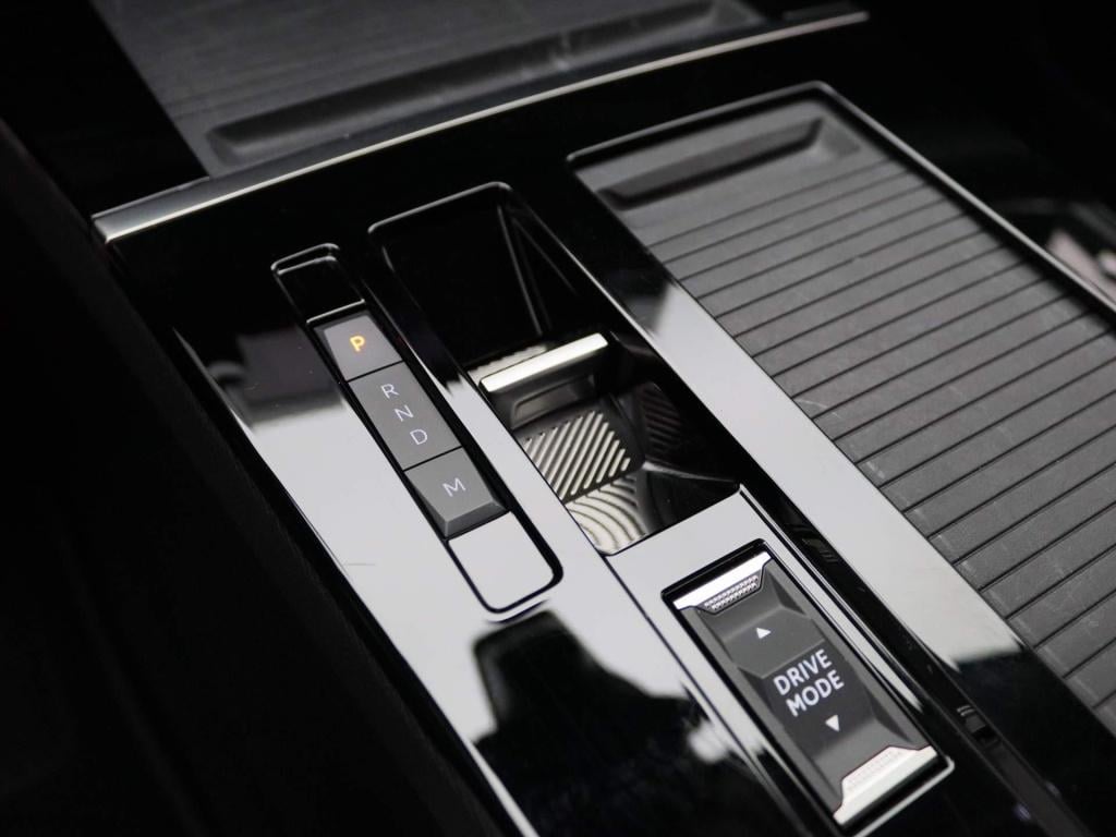 Opel Astra 1.2t business edition | 130 pk | automaat | camera | navigatie |