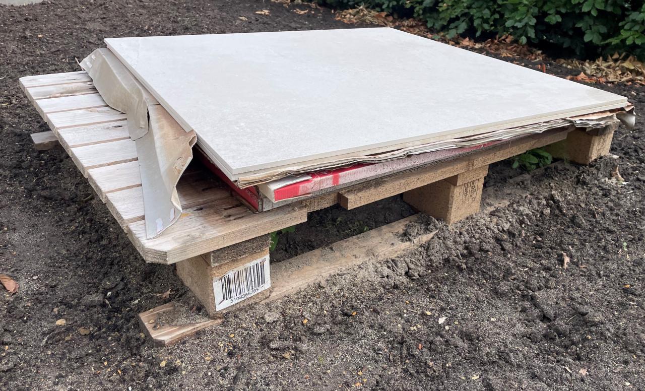 Restpartij keramische binnen vloer/wandtegel ( beige)