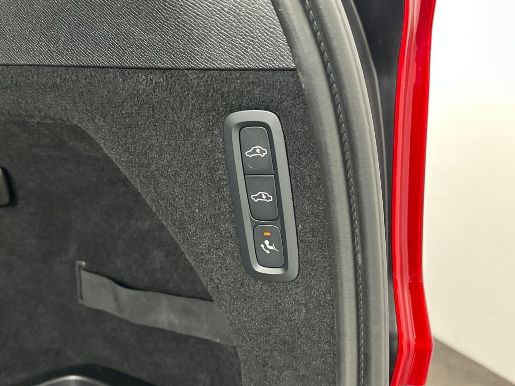 Volvo XC90 t8 455pk recharge ultra dark| full options!! b&w | luchtvering