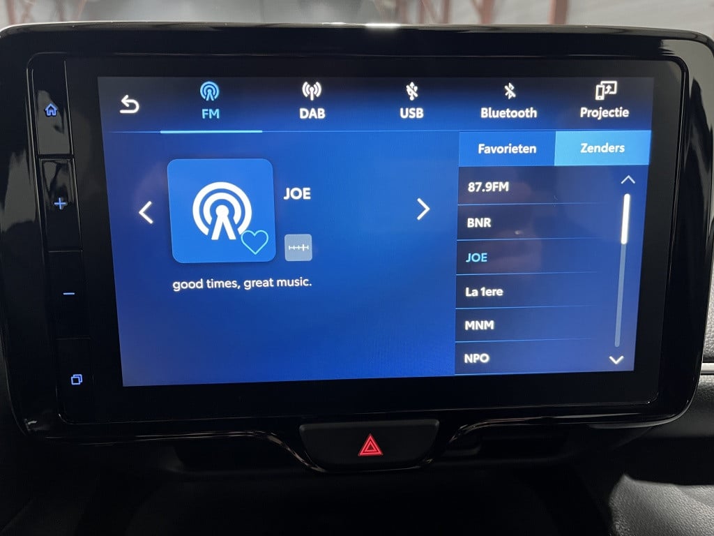 Toyota Yaris Cross dynamic | navi | pdc | bsm |