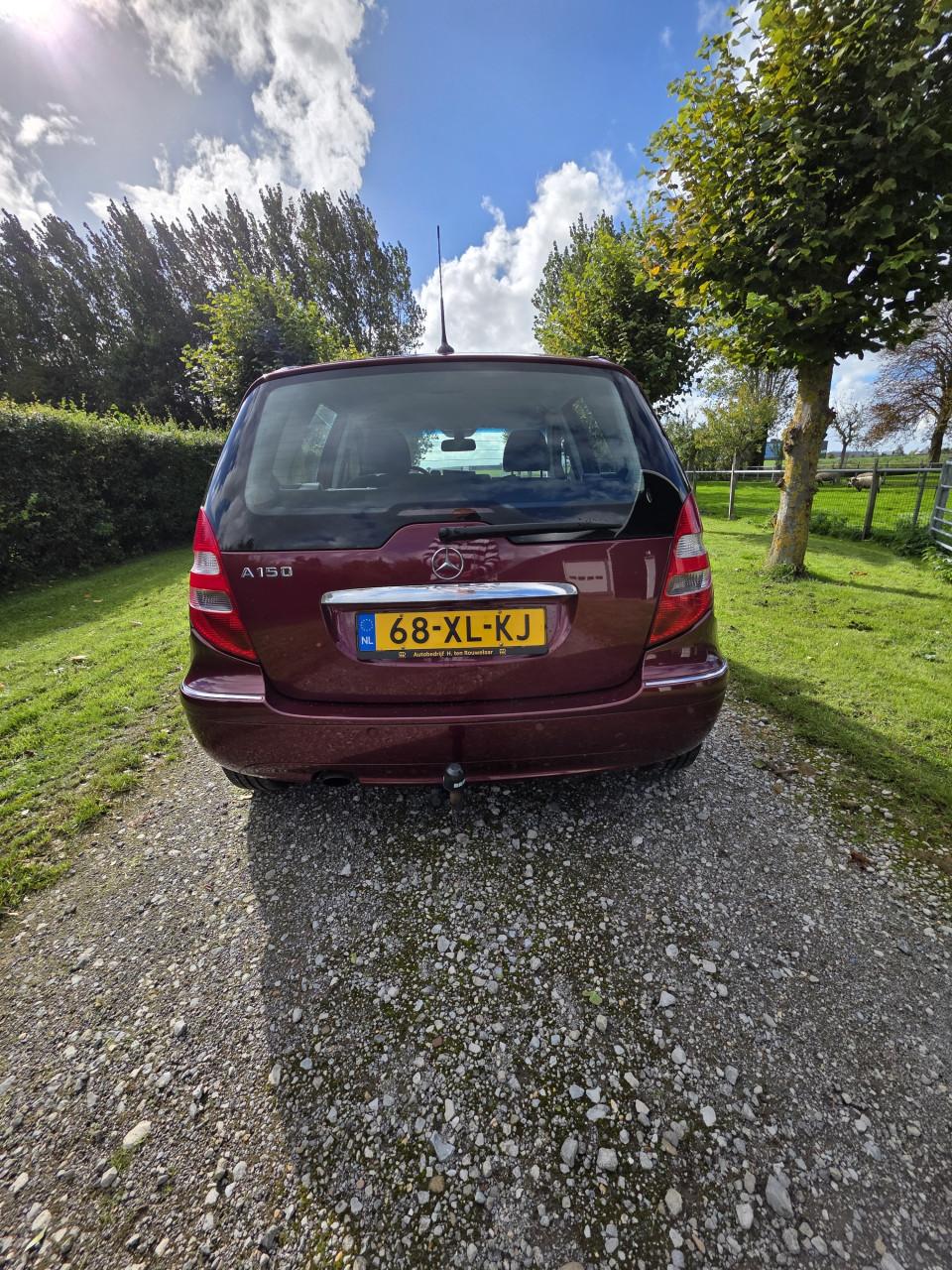 Mercedes A 150 elegance, vol jaar APK.