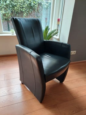 Eetkamerstoelen in zwart leer (6 stuks)
