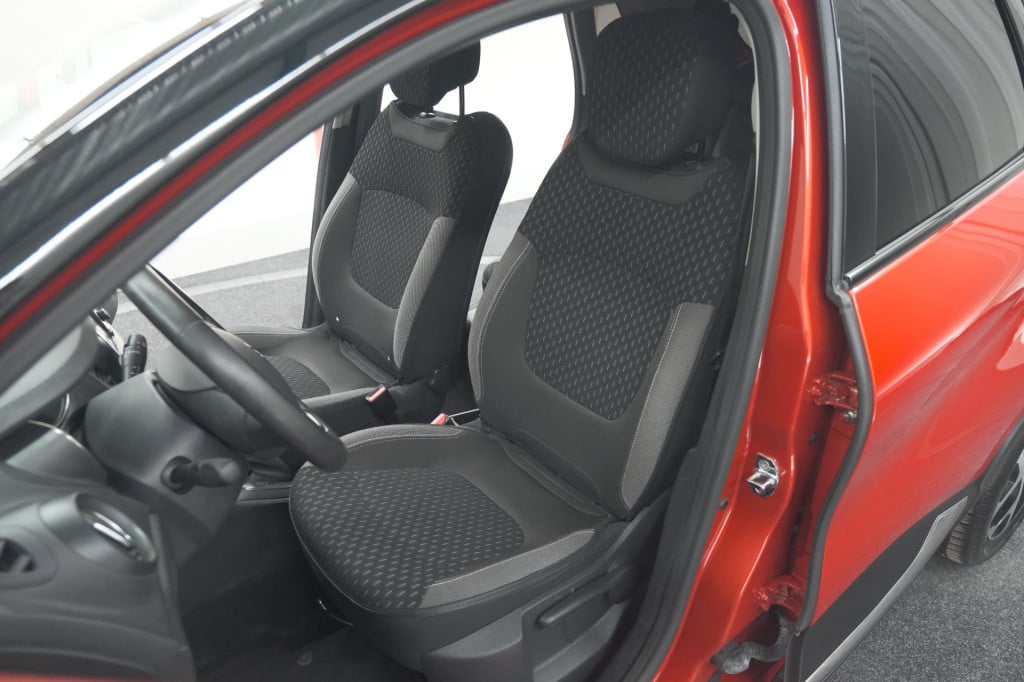 Renault Captur tce 120 edc intens | trekhaak | camera | navigatie | parkeer