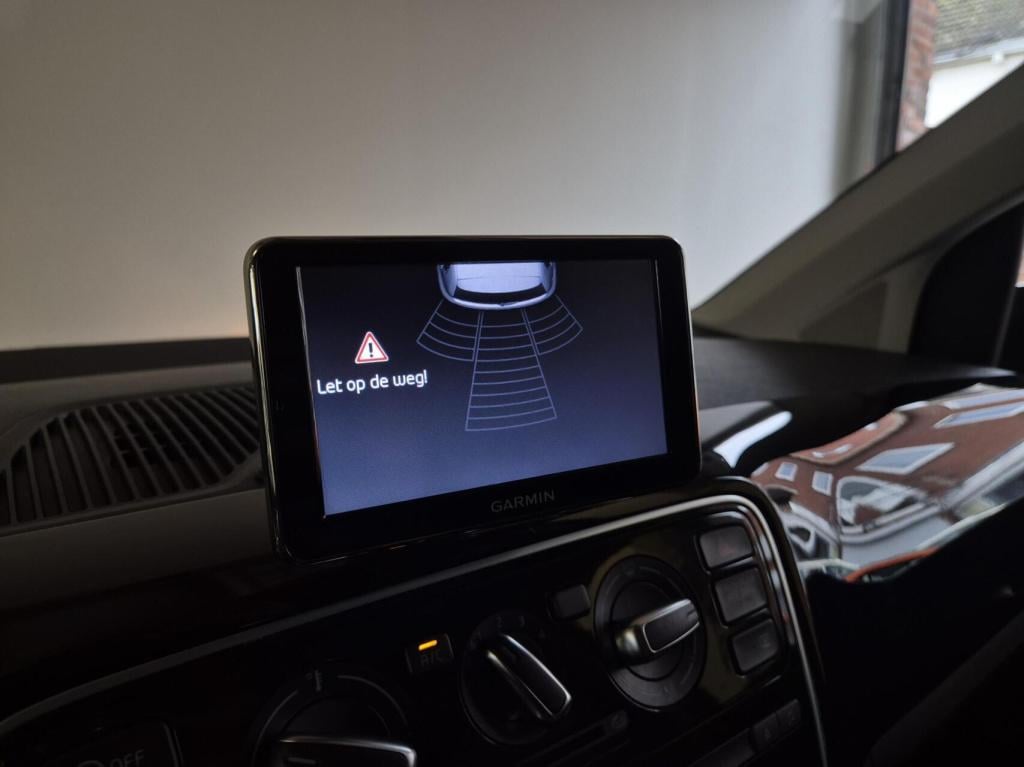 Volkswagen UP! 1.0 high up! / leren bekleding / cruisecontrol