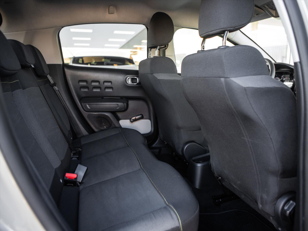 Citroen C3 1.2 puretech 110pk max automaat