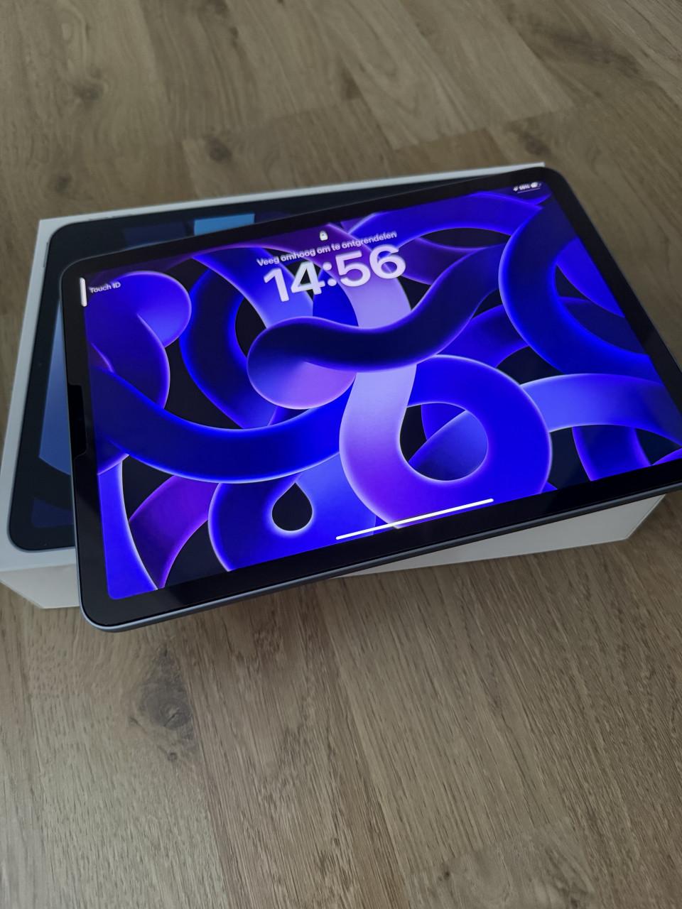 IPad Air 4 (2020) 64GB WiFi Sky Blue – Zeer nette staat + doos
