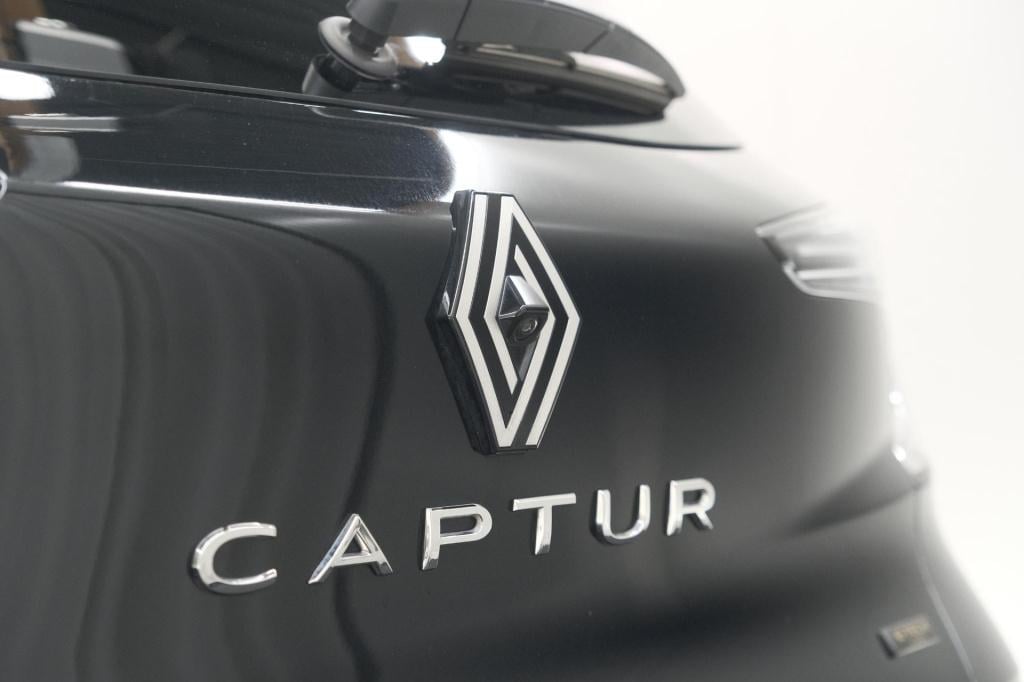 Renault Captur 1.8 e-tech full hybrid 160 techno | camera | adaptieve cruis