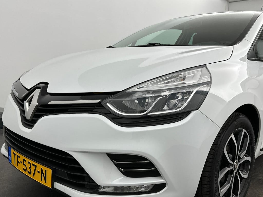 Renault Clio 0.9 tce zen | leuke eerste auto! | dealer onderhoud | navigati