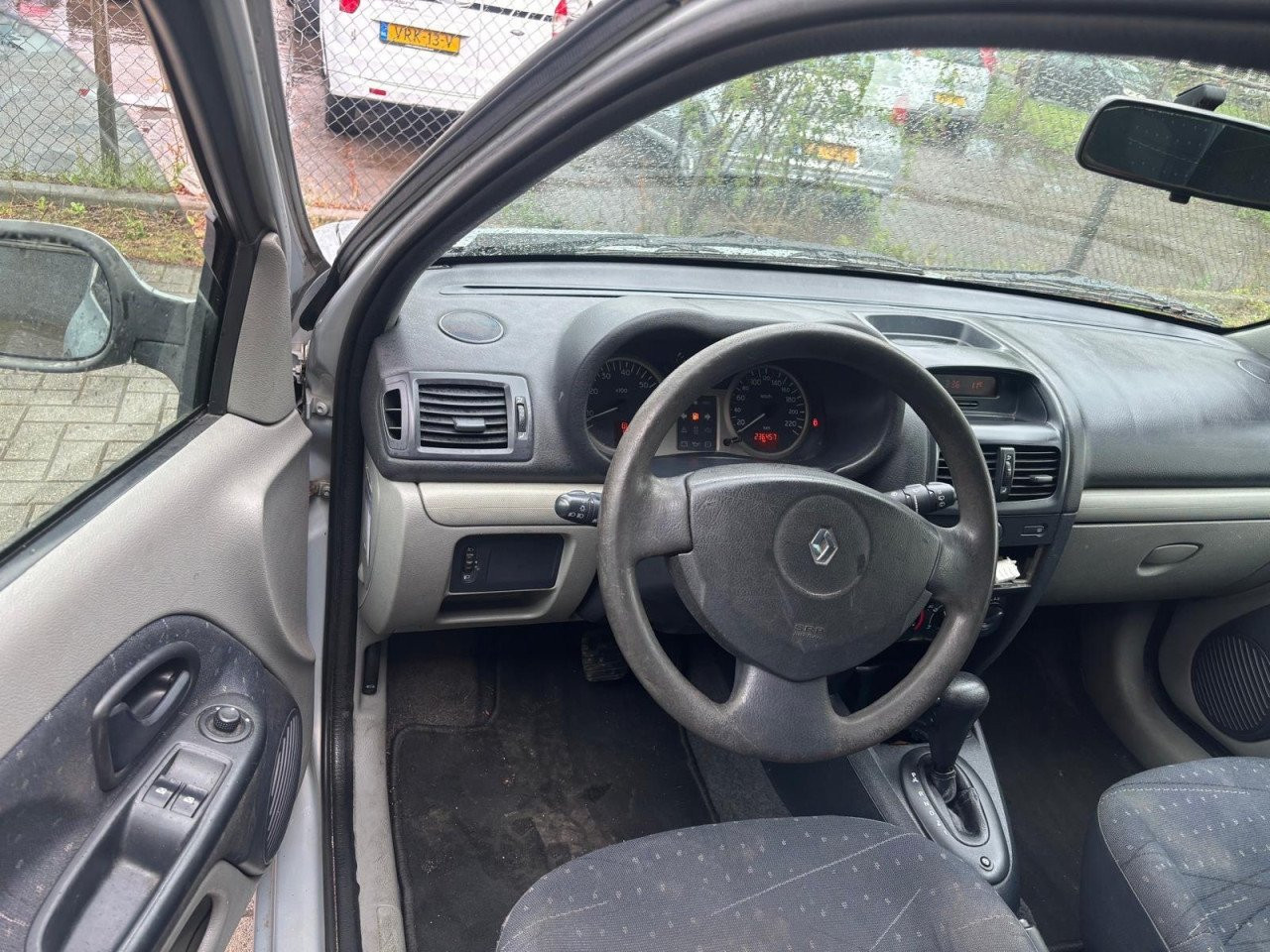Renault Clio 1.4-16V Automaat