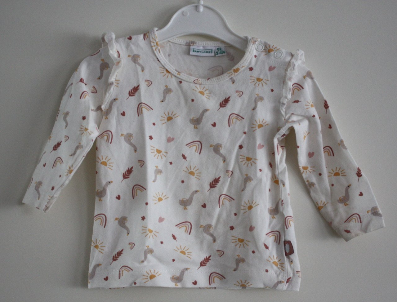 Creme kleurig shirt met zon gans renboog maat 62