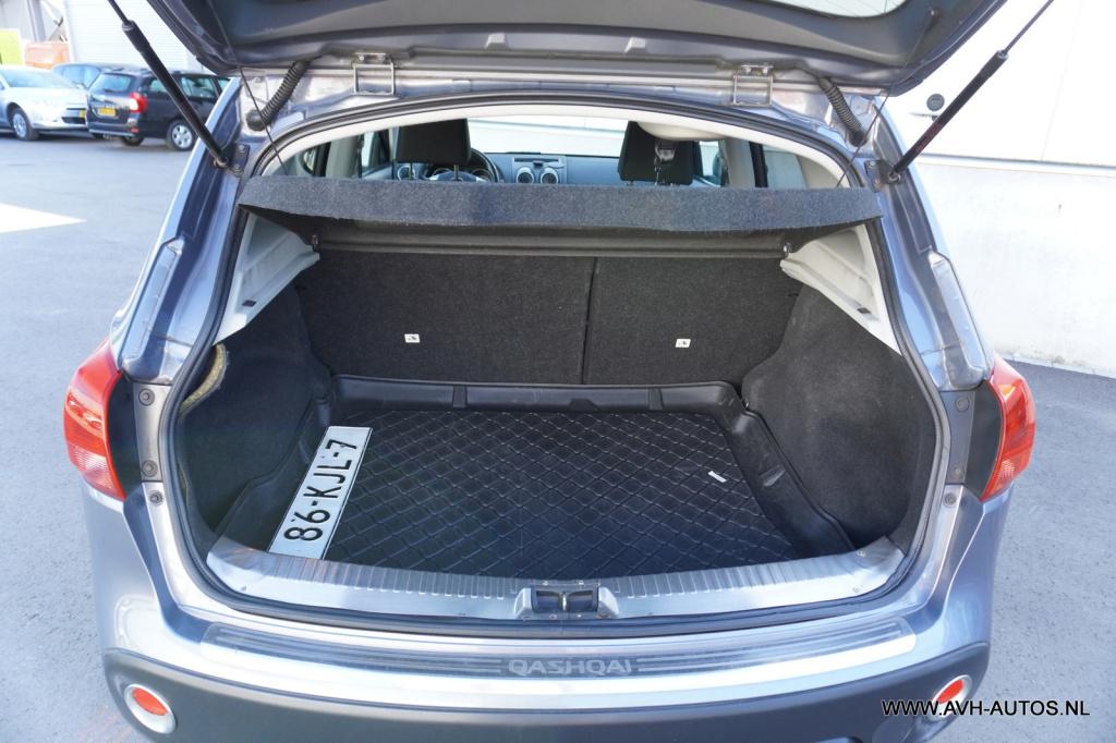 Nissan Qashqai 1.6 connect edition