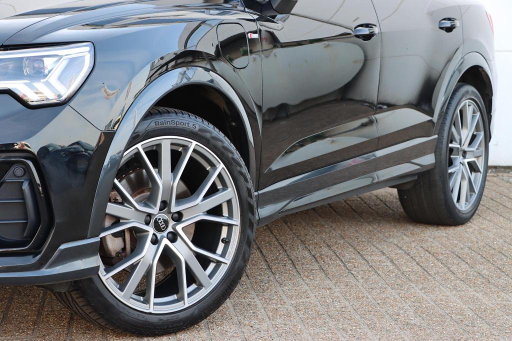 Audi Q3 sportback 45 tfsi e s edition 245pk s-tronic