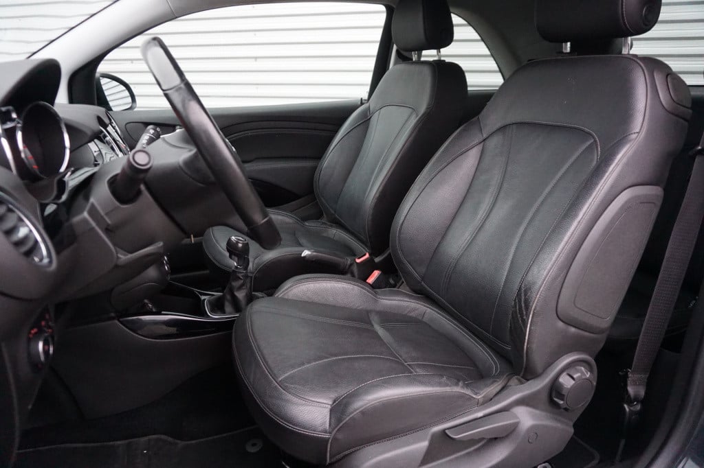Opel Adam 1.2 slam airco / stuur + stoelverw. / leder / elektr. ramen / lm 