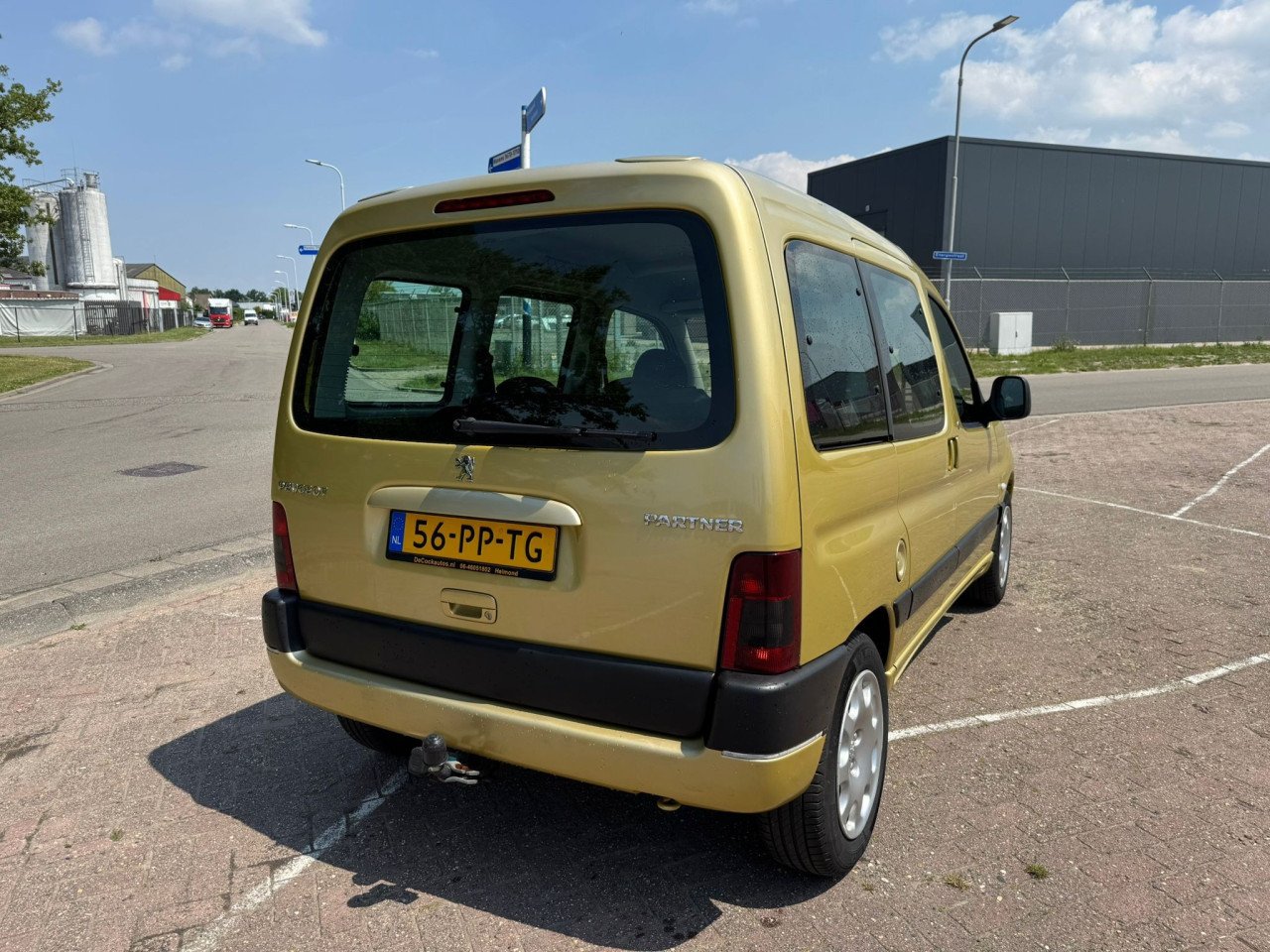 Peugeot partner  bj 2004  2250 euro