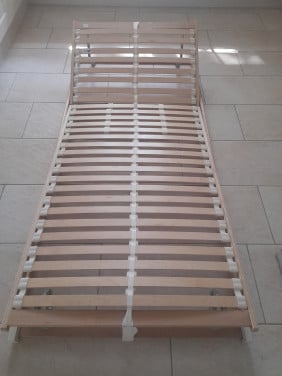Verstelbare Lattenbodem 90 x 200 (in goede nette staat )