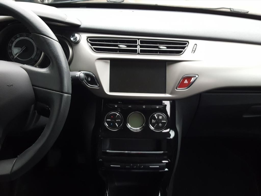 Citroen C3 selection 1.2 pt-82pk | climate &cruise control | trekhaak afnee