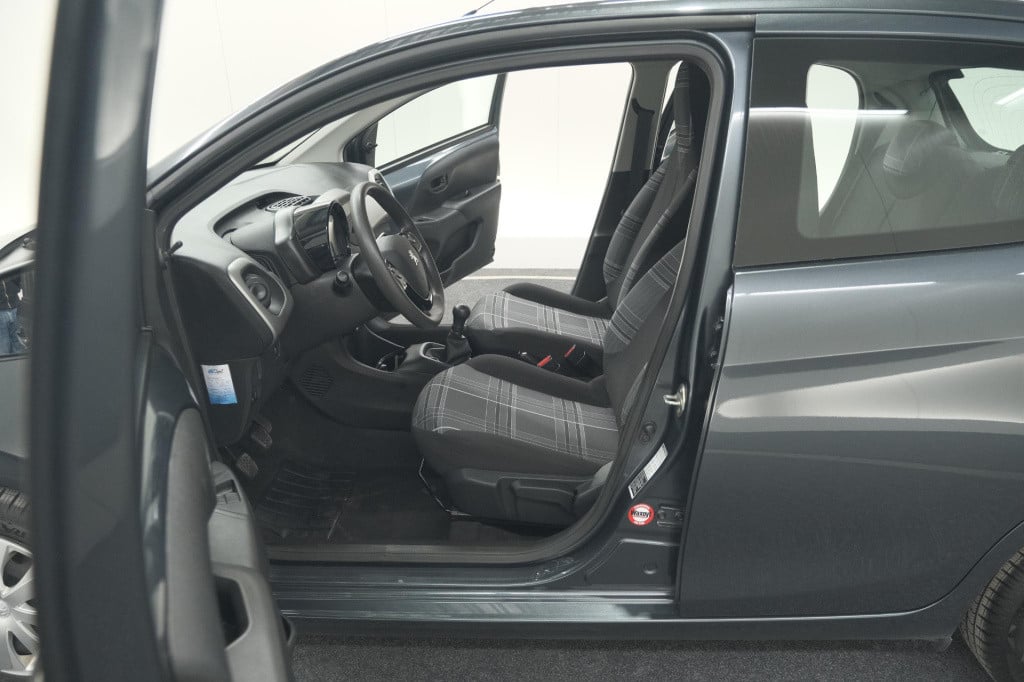 Peugeot 108 1.0 e-vti blue lion | airco | bluetooth | elektrische ramen | 5