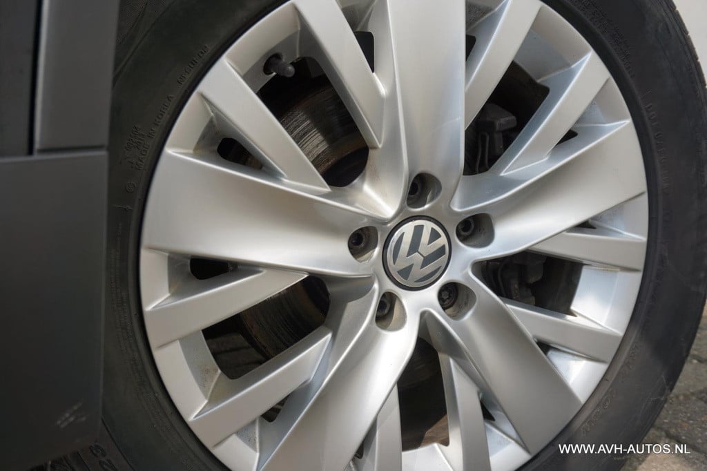 Volkswagen Tiguan 1.4 tsi sport&style 4motion r-line edition