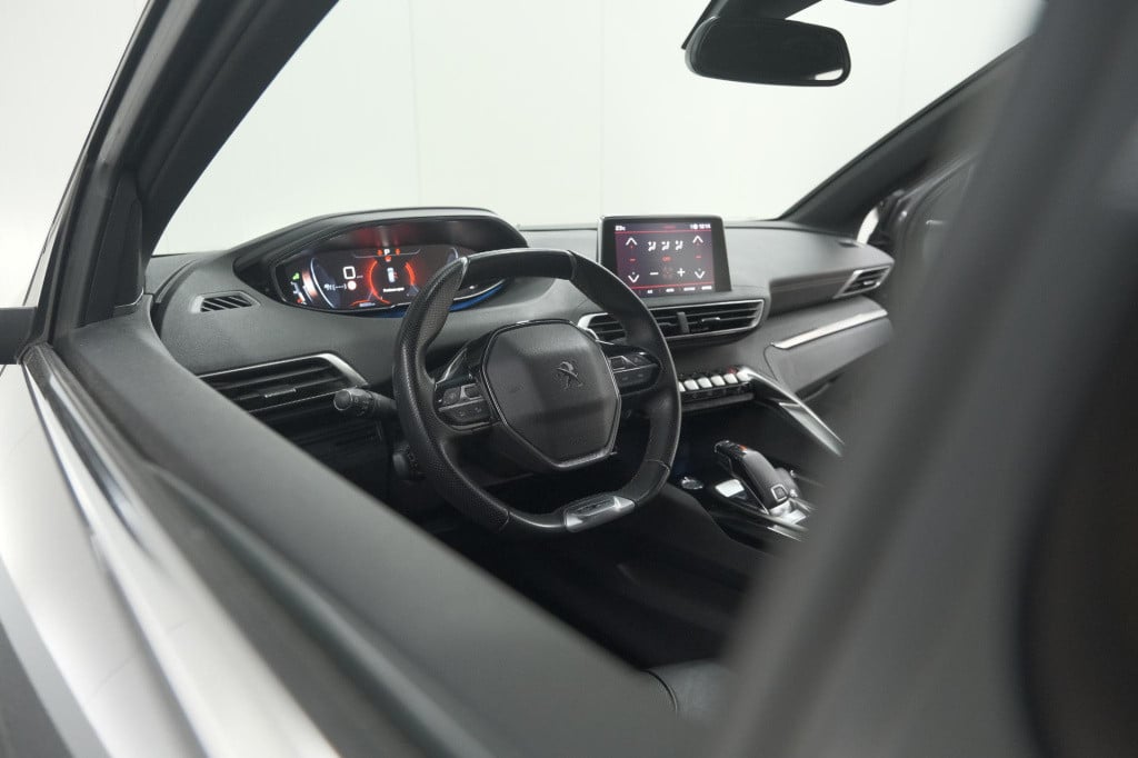 Peugeot 3008 1.6 puretech 180 gt line | camera | dodehoekdetectie | adaptie