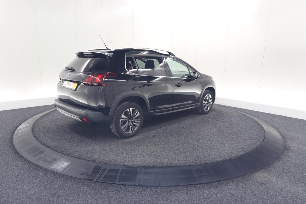 Peugeot 2008 puretech 110 allure | panoramadak | navigatie | camera | parke