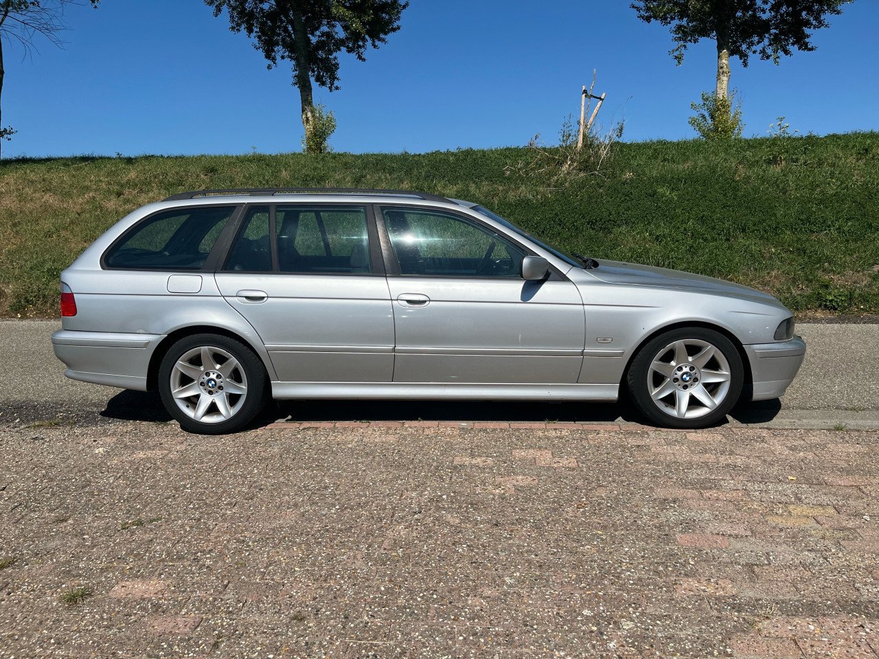 BMW 525i E39