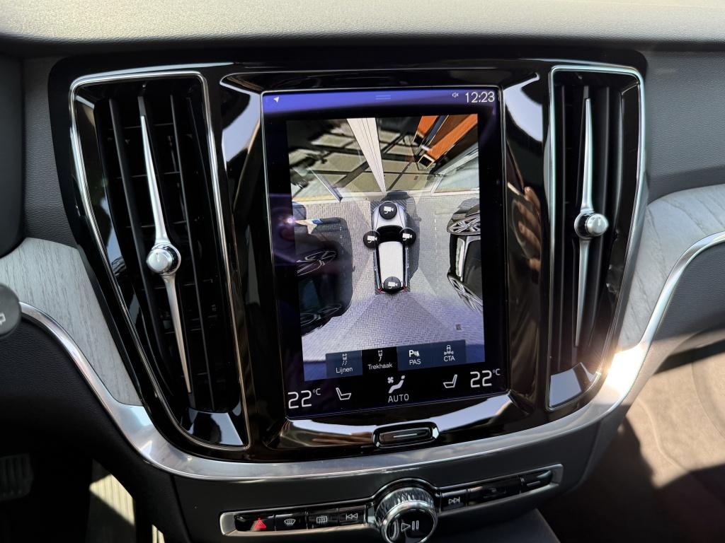 Volvo V60 t6 340pk recharge inscription| full options ! trekhaak