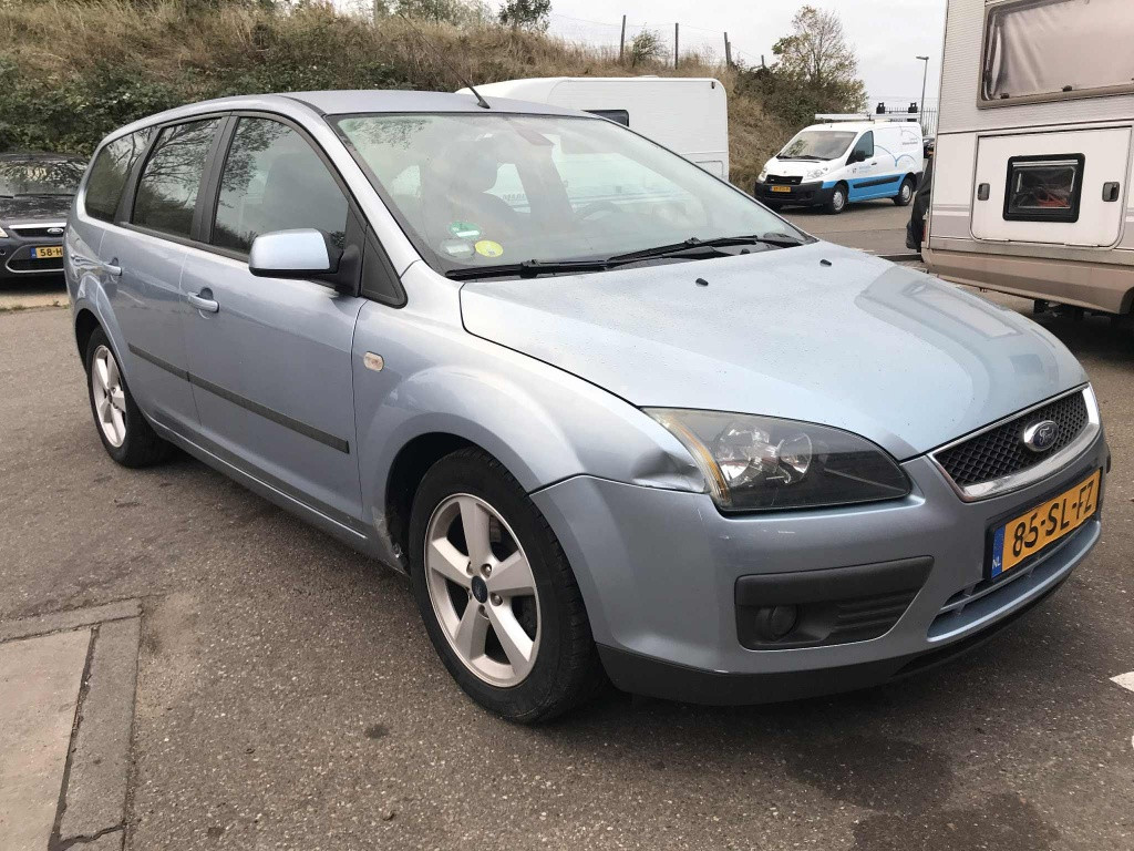 Ford Focus wagon 2.0-16v futura