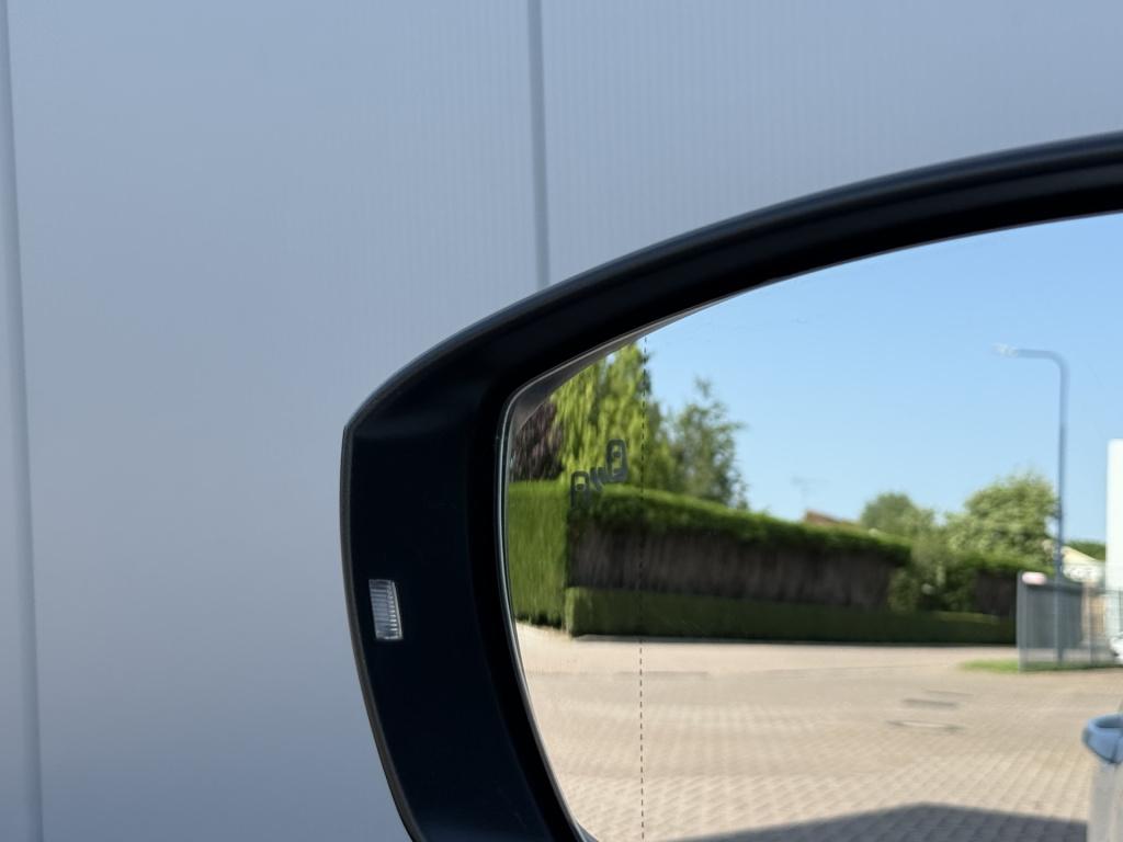 Volkswagen T-roc 1.0 tsi style 116pk | full led | carplay