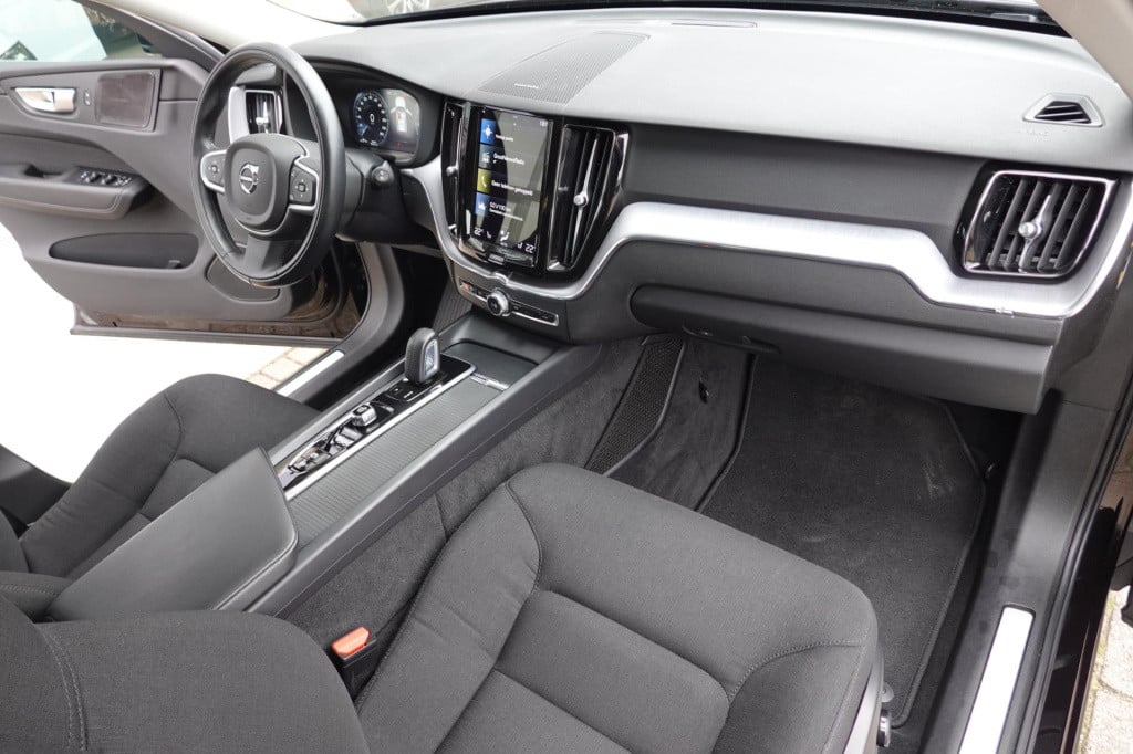 Volvo XC60 2.0 recharge t6 awd inscription