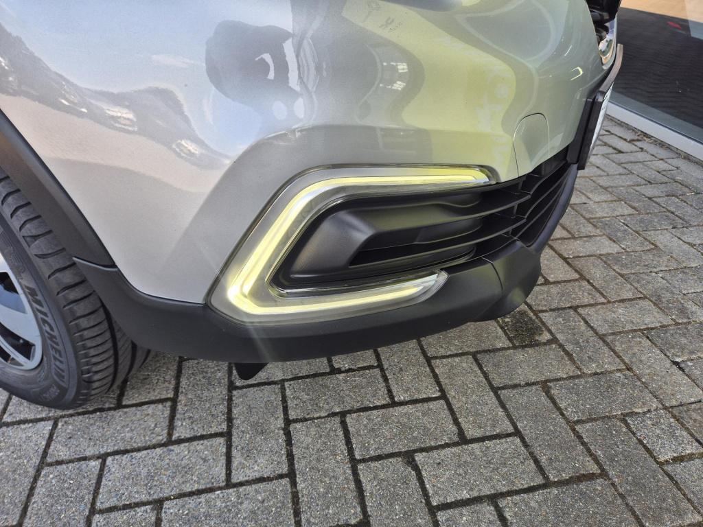 Renault Captur tce 90 limited trekhaak, p-sensoren, navigatie, bluetooth