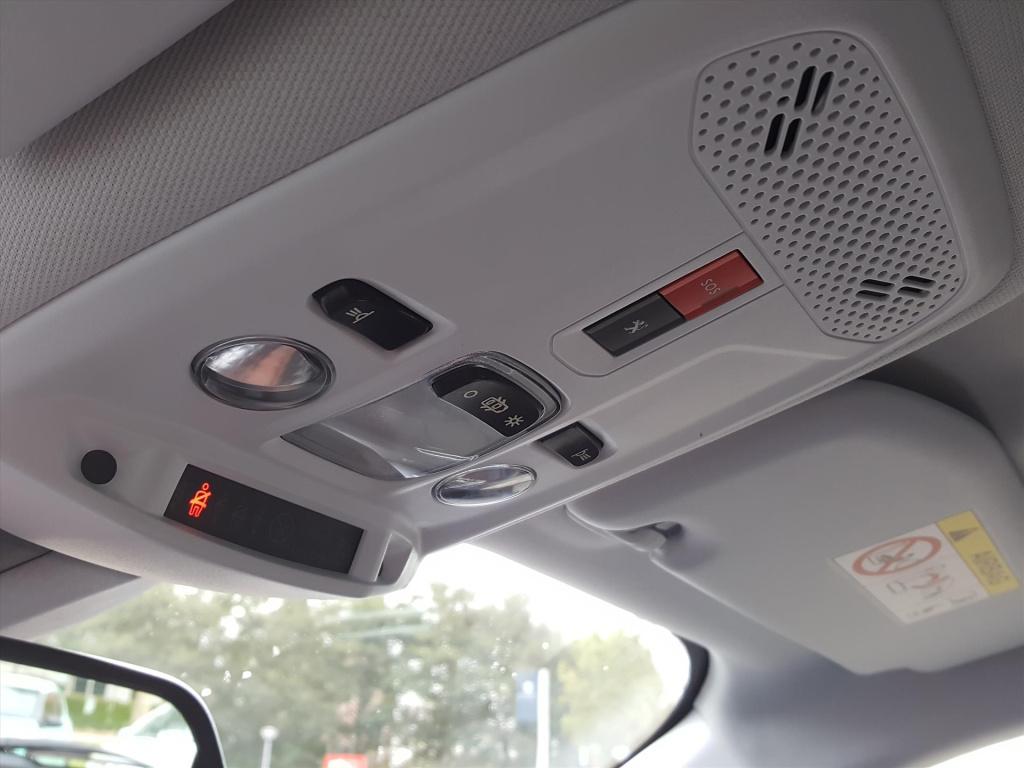 Peugeot E-2008 ev 50kwh 136pk 3-fase active apple carplay & android auto | 