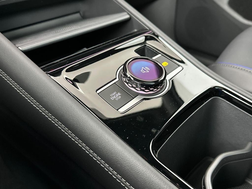 Volkswagen Tiguan r-line edition 272 plug in hybride black style pakket