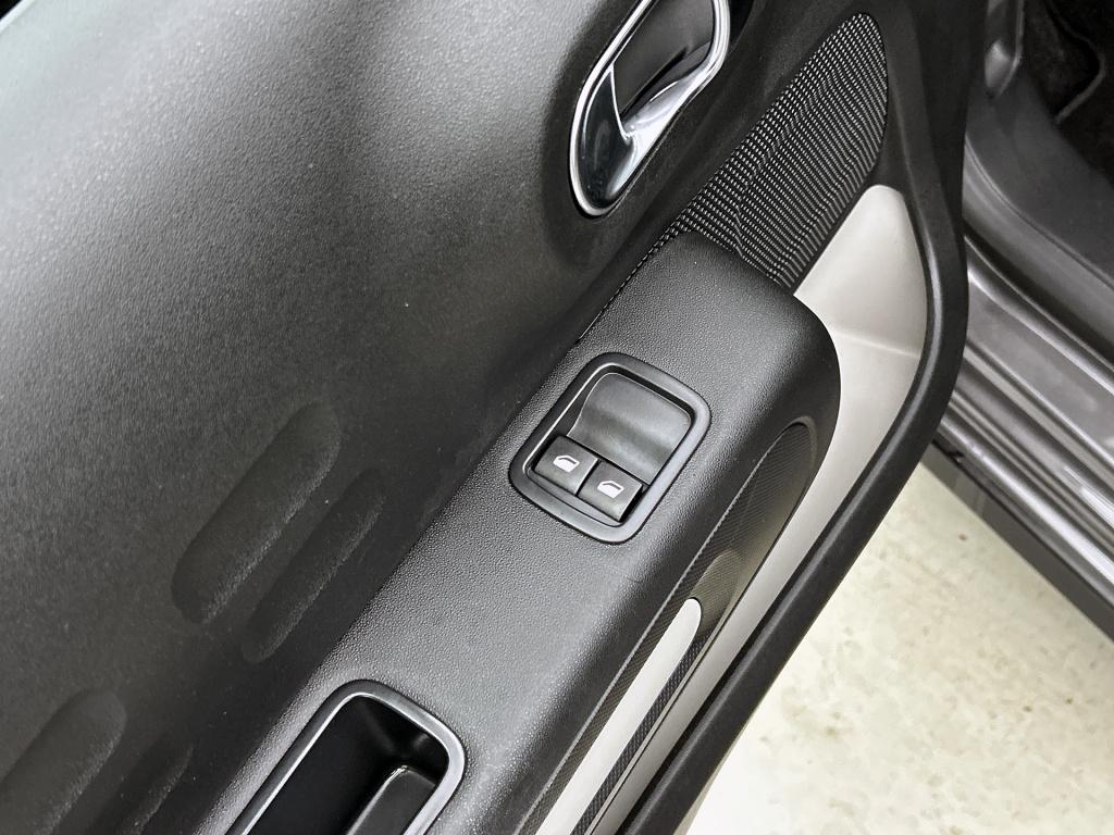 Citroen C3 83pk c-series | rijklaar connect nav | apple carplay | led kopla