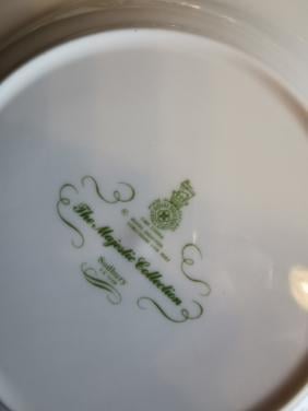 Mooi Engels diner- en ontbijtservies 9-delig