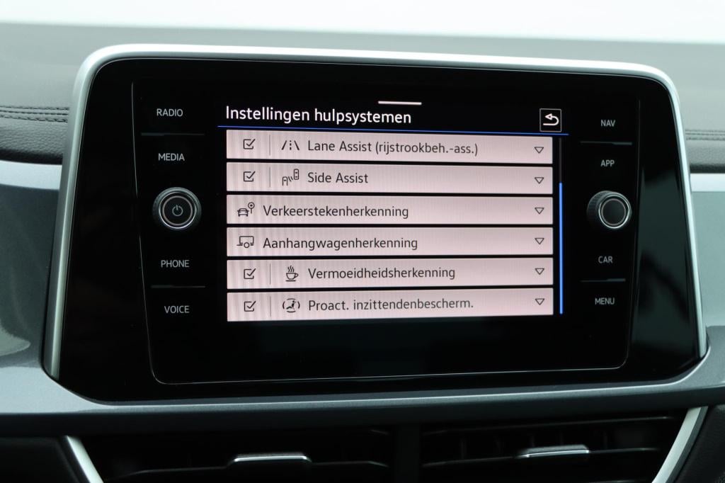 Volkswagen T-roc 1.5 tsi style 150pk dsg7