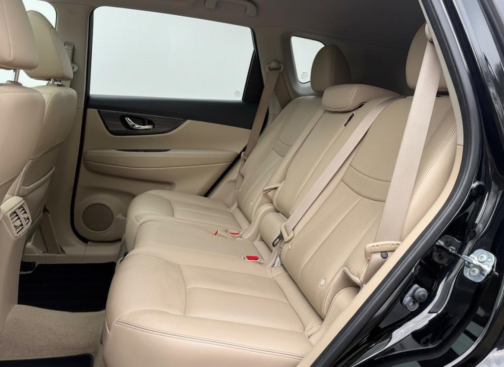 Nissan X-Trail 1.6 dig-t tekna