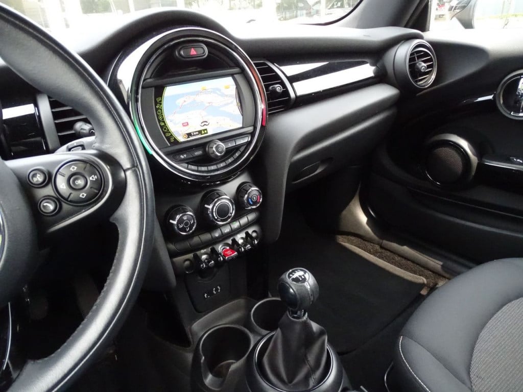 Mini One mini 1.2 business | pano | navi | bluetooth