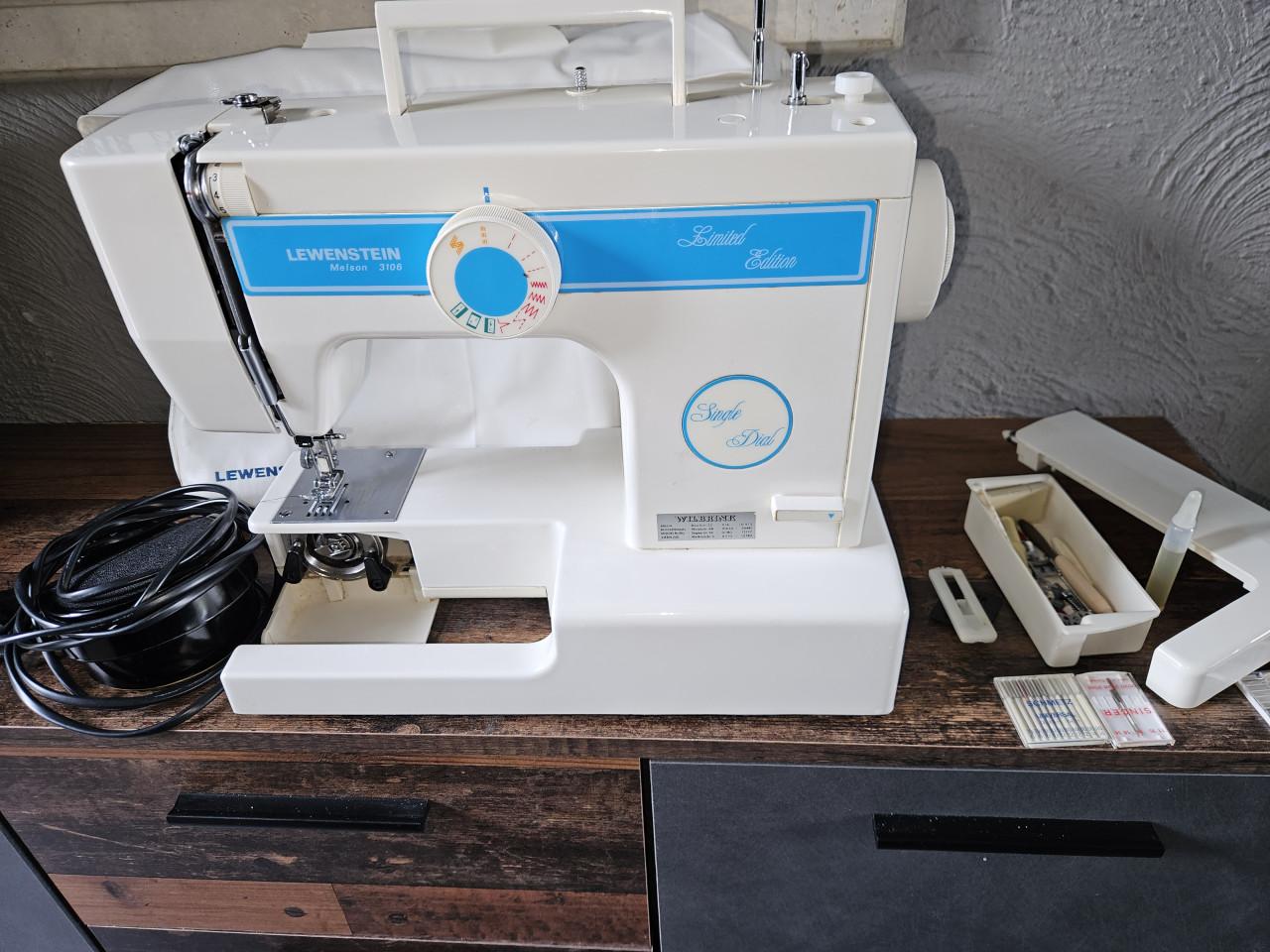 Werkende krachtige Lewenstein Melson 3106 Naaimachine - Limited Edition